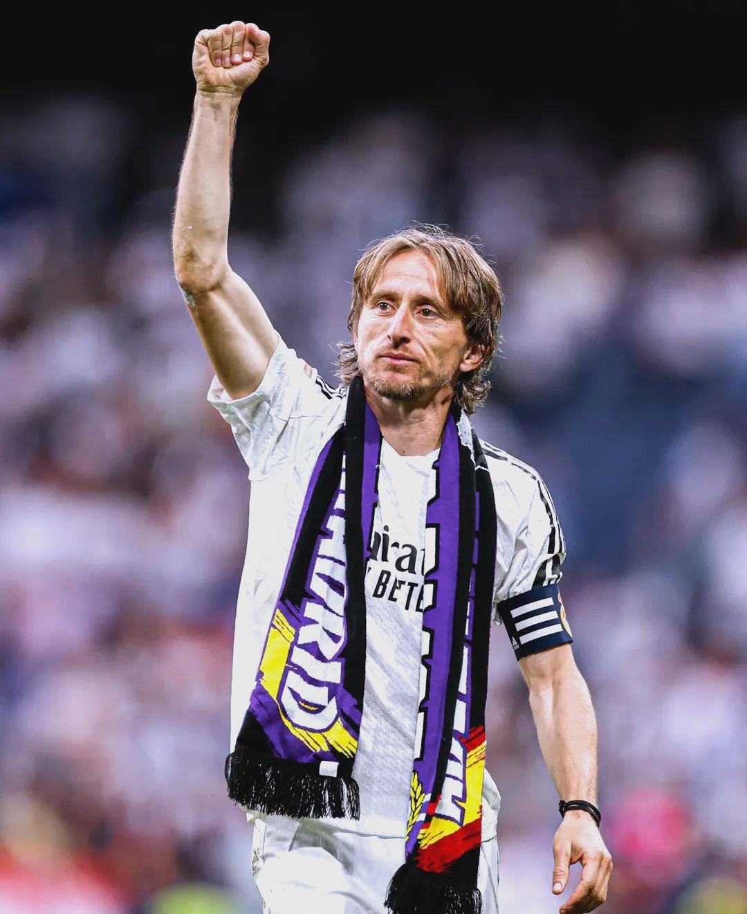 官方：德罗西出任热那亚新任主教练；双方签约至2026年6月